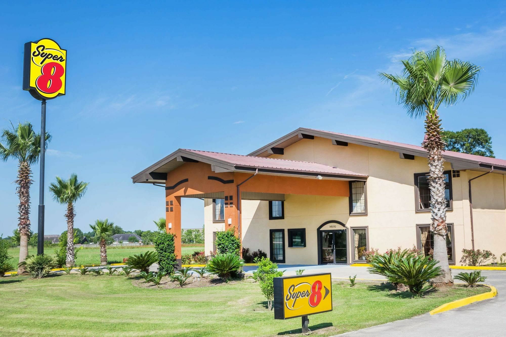 Super 8 By Wyndham Kinder La ภายนอก รูปภาพ